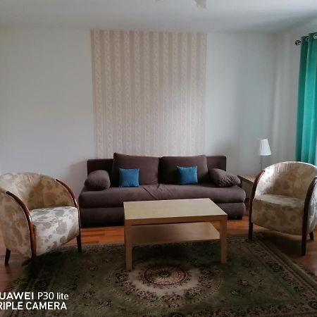 Fukas Apartments Нитра Экстерьер фото